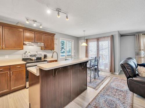 2804 31 Street, Edmonton, AB - Indoor Photo Showing Kitchen