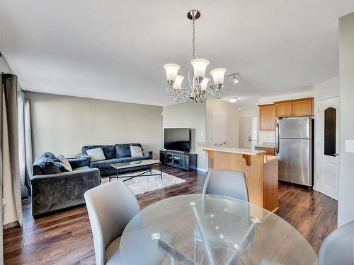 11412 169 Ave Nw, Edmonton, AB - Indoor Photo Showing Dining Room