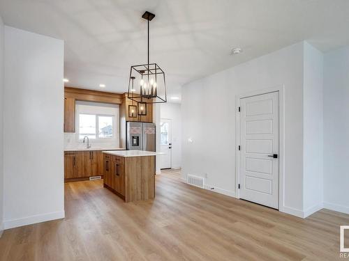 24 Tenor Link, Spruce Grove, AB - Indoor Photo Showing Kitchen