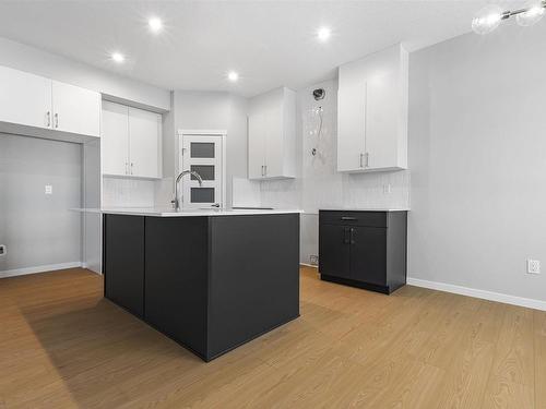 1507 11 Avenue, Edmonton, AB - Indoor Photo Showing Kitchen