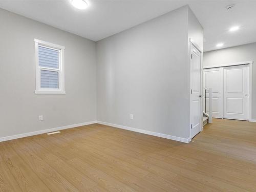 1507 11 Avenue, Edmonton, AB - Indoor Photo Showing Other Room