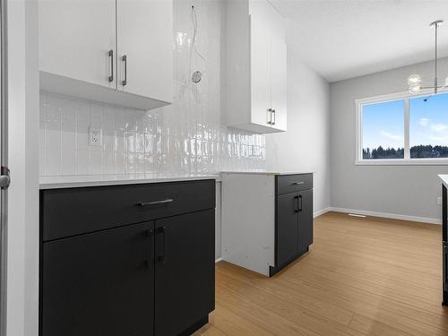 1507 11 Avenue, Edmonton, AB - Indoor Photo Showing Kitchen