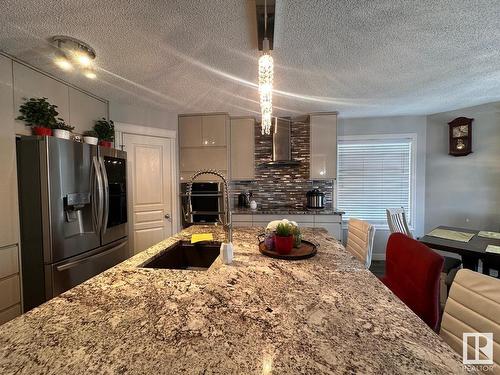 8711 10 Avenue, Edmonton, AB - Indoor Photo Showing Kitchen