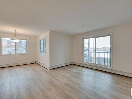 218 1180 Hyndman Road, Edmonton, AB - Indoor Photo Showing Other Room