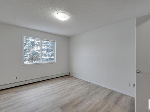 218 1180 Hyndman Road, Edmonton, AB - Indoor Photo Showing Other Room