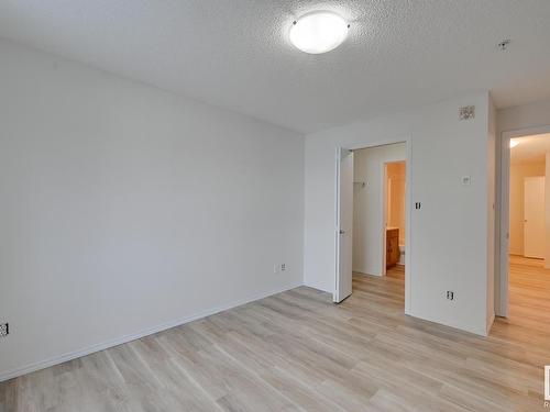 218 1180 Hyndman Road, Edmonton, AB - Indoor Photo Showing Other Room