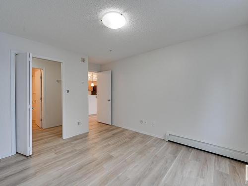 218 1180 Hyndman Road, Edmonton, AB - Indoor Photo Showing Other Room