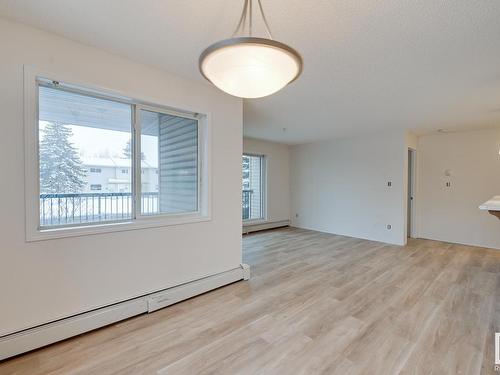 218 1180 Hyndman Road, Edmonton, AB - Indoor Photo Showing Other Room