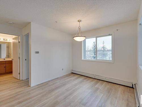 218 1180 Hyndman Road, Edmonton, AB - Indoor Photo Showing Other Room