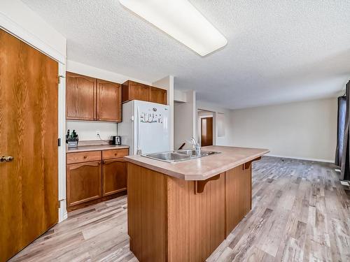 23 Christina Way, Sherwood Park, AB - Indoor Photo Showing Kitchen With Double Sink