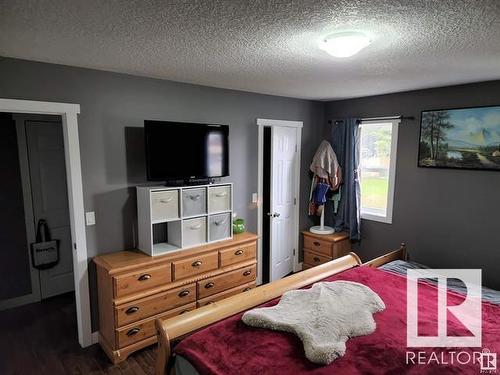 4908 50 Street, Peers, AB - Indoor Photo Showing Bedroom