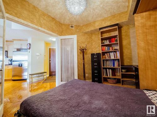 1506 9020 Jasper Avenue, Edmonton, AB - Indoor Photo Showing Bedroom