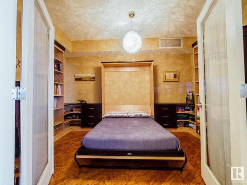 1506 9020 Jasper Avenue, Edmonton, AB - Indoor Photo Showing Bedroom