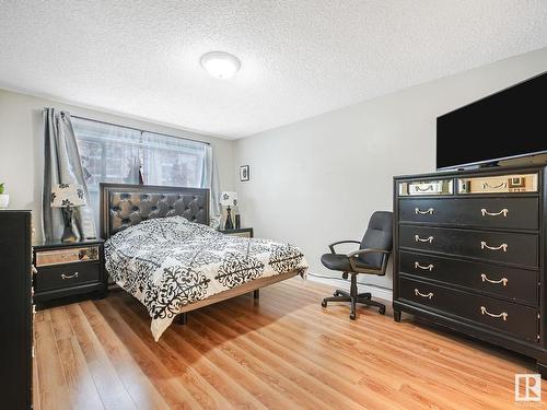 110 15499 Castle Downs Road, Edmonton, AB - Indoor Photo Showing Bedroom