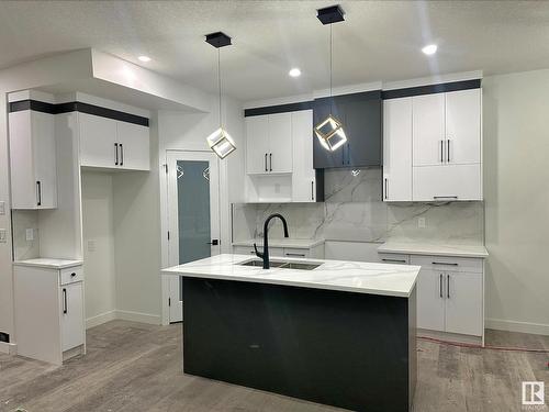 1916 155 Avenue, Edmonton, AB - Indoor Photo Showing Kitchen With Upgraded Kitchen