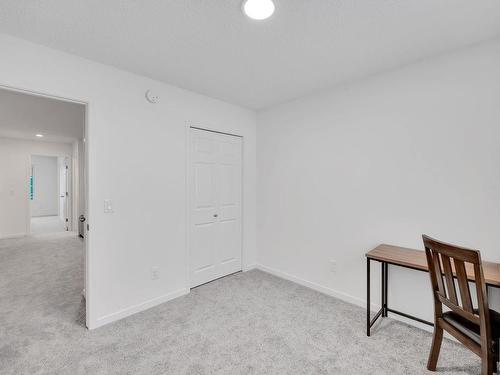 2239 190St Nw, Edmonton, AB - Indoor Photo Showing Other Room