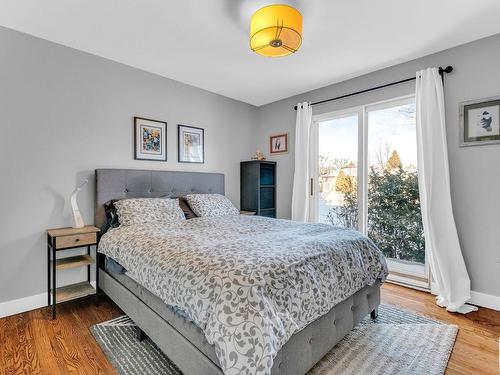 6716 87 St Nw, Edmonton, AB - Indoor Photo Showing Bedroom