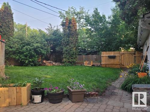 6716 87 St Nw, Edmonton, AB - Outdoor With Backyard