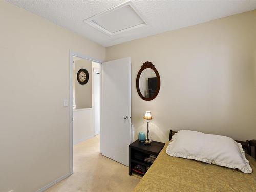 14012 152 Avenue Nw, Edmonton, AB - Indoor Photo Showing Bedroom