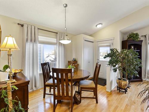 14012 152 Avenue Nw, Edmonton, AB - Indoor Photo Showing Dining Room