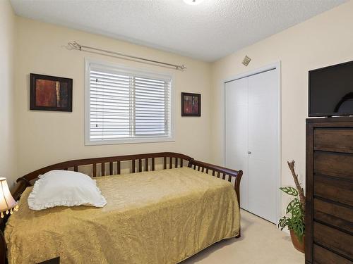 14012 152 Avenue Nw, Edmonton, AB - Indoor Photo Showing Bedroom