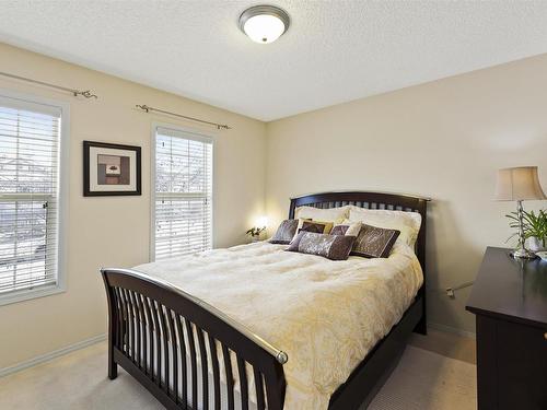 14012 152 Avenue Nw, Edmonton, AB - Indoor Photo Showing Bedroom