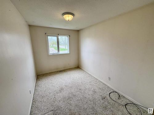 5101 55 Avenue, St. Paul Town, AB - Indoor Photo Showing Other Room