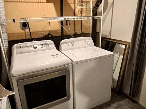 5421 Hillview Crescent, Edmonton, AB - Indoor Photo Showing Laundry Room