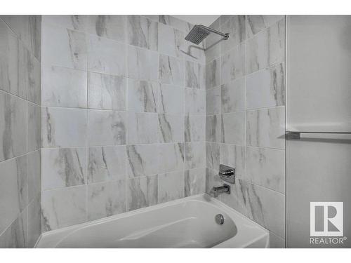 3159 Winspear Crescent, Edmonton, AB - Indoor Photo Showing Bathroom