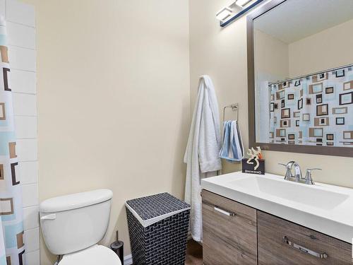 215 263 Macewan Road, Edmonton, AB - Indoor Photo Showing Bathroom