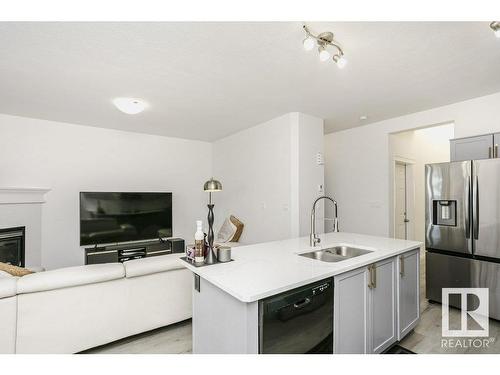 41 18230 104A Street, Edmonton, AB - Indoor Photo Showing Kitchen With Double Sink