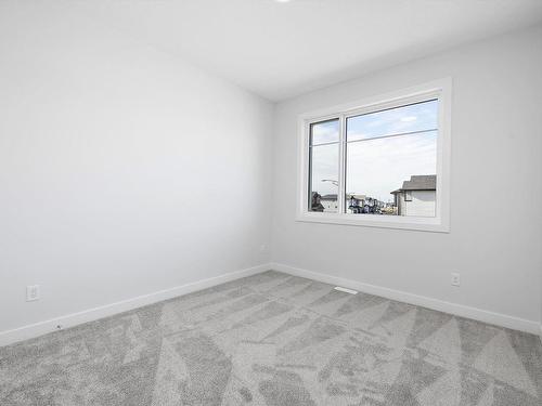 1415 11 Avenue, Edmonton, AB - Indoor Photo Showing Other Room