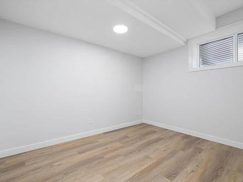 1415 11 Avenue, Edmonton, AB - Indoor Photo Showing Other Room