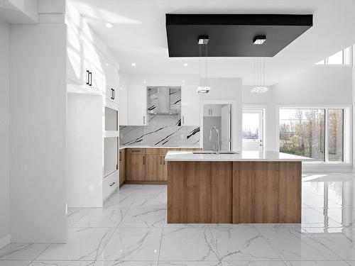 1415 11 Avenue, Edmonton, AB - Indoor Photo Showing Kitchen