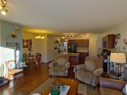 2341 Aspen Trail, Sherwood Park, AB - Indoor Photo Showing Living Room