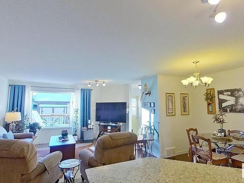 2341 Aspen Trail, Sherwood Park, AB - Indoor Photo Showing Living Room