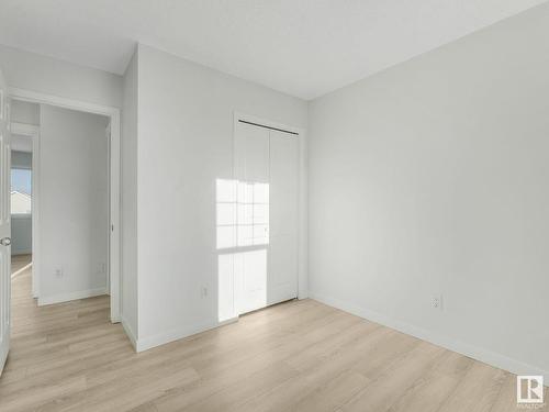 7706 15 Avenue, Edmonton, AB - Indoor Photo Showing Other Room