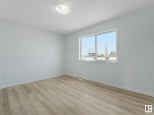 7706 15 Avenue, Edmonton, AB - Indoor Photo Showing Other Room