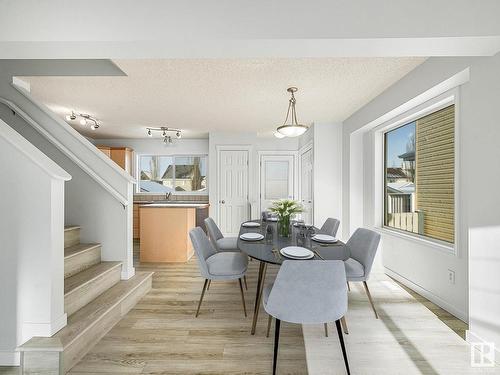 7706 15 Avenue, Edmonton, AB - Indoor Photo Showing Dining Room