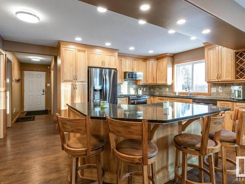 27046 Twp Road 502, Rural Leduc County, AB - Indoor Photo Showing Kitchen