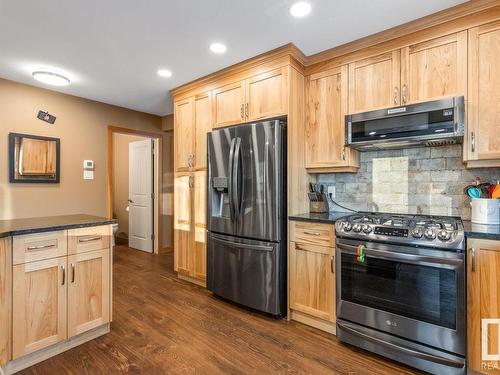 27046 Twp Road 502, Rural Leduc County, AB - Indoor Photo Showing Kitchen