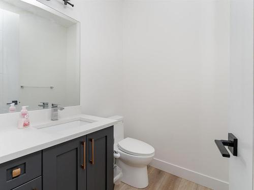 19723 26 Avenue, Edmonton, AB - Indoor Photo Showing Bathroom