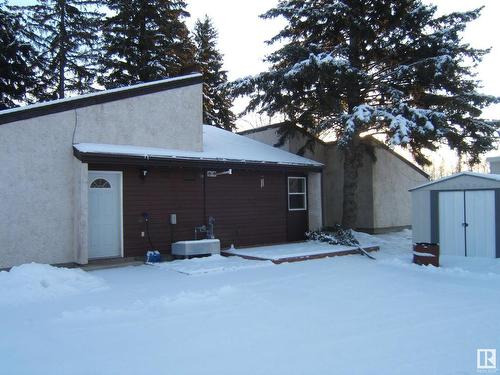 4901 47 Avenue, Myrnam, AB - Outdoor