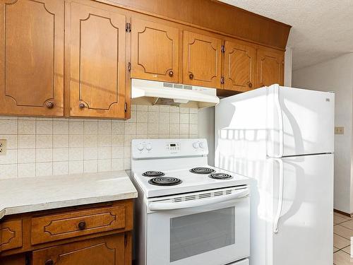 12024 53 Street, Edmonton, AB - Indoor Photo Showing Kitchen