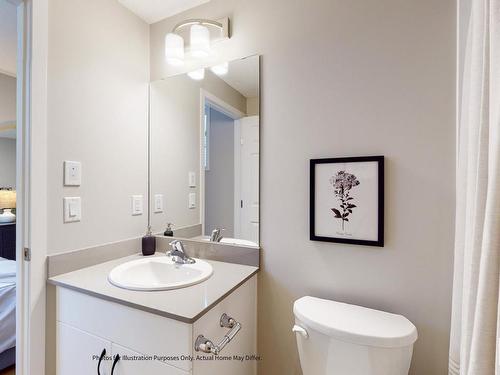 648 174 Avenue, Edmonton, AB - Indoor Photo Showing Bathroom