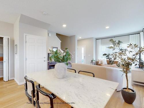 648 174 Avenue, Edmonton, AB - Indoor Photo Showing Dining Room