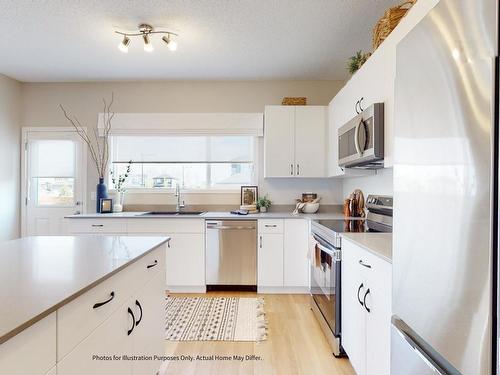 648 174 Avenue, Edmonton, AB - Indoor Photo Showing Kitchen