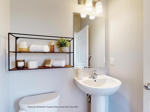 648 174 Avenue, Edmonton, AB - Indoor Photo Showing Bathroom