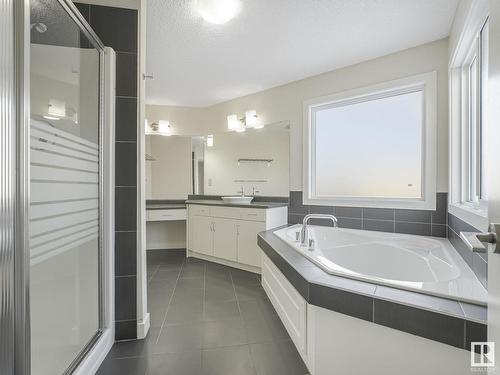 5619 209 Street, Edmonton, AB - Indoor Photo Showing Bathroom