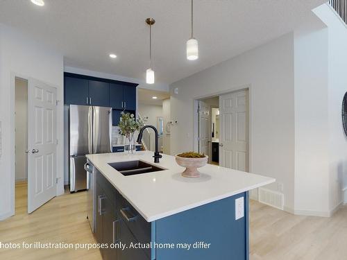 1643 27 Street, Edmonton, AB - Indoor Photo Showing Kitchen With Double Sink With Upgraded Kitchen